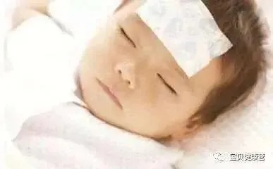 婴儿发烧手脚冰凉头很烫?一文读懂原因与正确应对方法 婴儿发烧手脚冰凉头很烫?一文读懂原因与正确应对方法