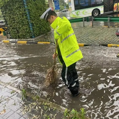 五福彩彩票app下载-北京明日拉响暴雨预警，全城严阵以待，市民出行需谨慎